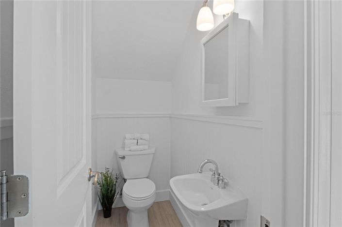 Image No.20-3 Bed Property for sale