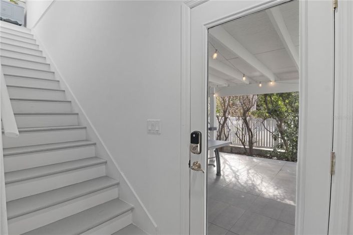 Image No.25-3 Bed Property for sale