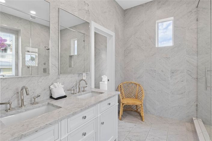 Image No.30-3 Bed Property for sale