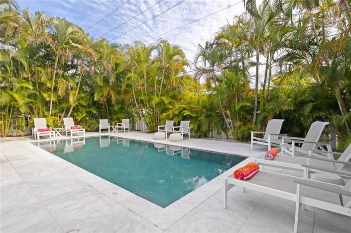 Image No.37-3 Bed Property for sale