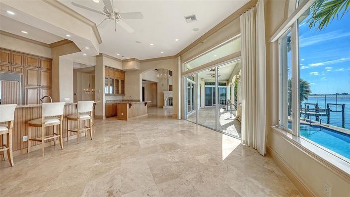 Image No.33-5 Bed Property for sale