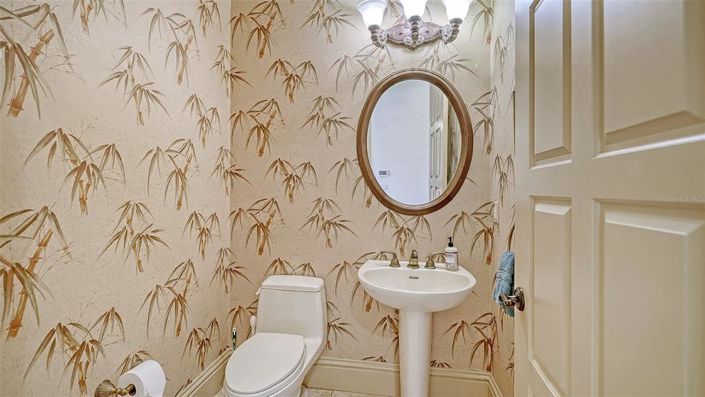 Image No.36-5 Bed Property for sale