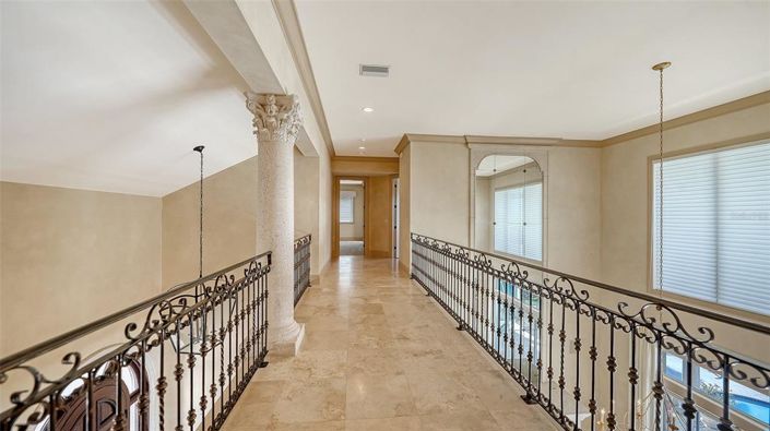 Image No.58-5 Bed Property for sale