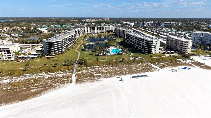 Image No.2-Propriété de 2 chambres à vendre à Sarasota