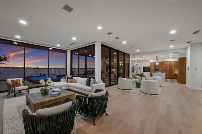 Image No.6-Propriété de 3 chambres à vendre à Sarasota