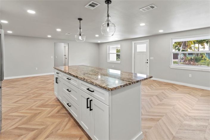 Image No.16-2 Bed Property for sale