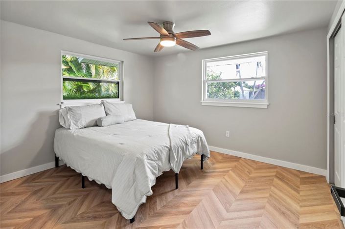 Image No.30-2 Bed Property for sale