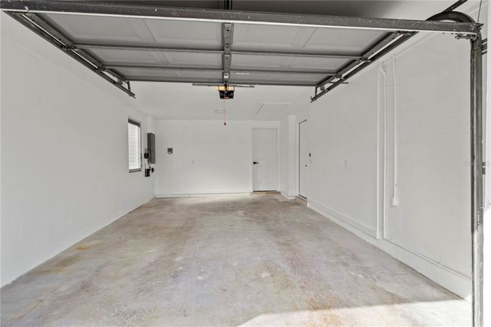 Image No.32-2 Bed Property for sale