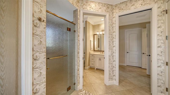 Image No.30-4 Bed Property for sale