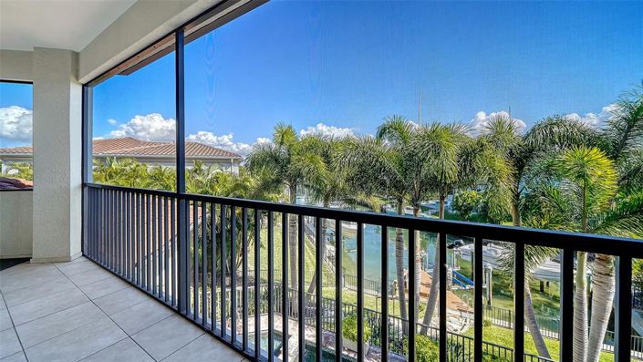 Image No.41-4 Bed Property for sale