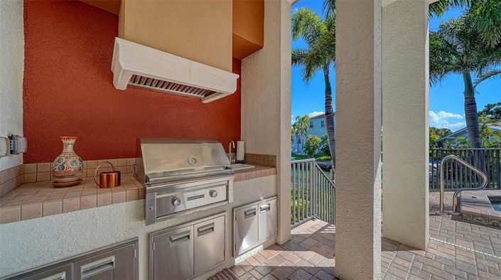 Image No.48-4 Bed Property for sale