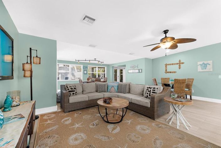 Image No.17-3 Bed Property for sale