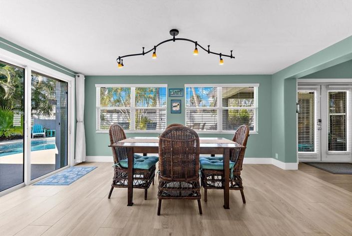 Image No.21-3 Bed Property for sale