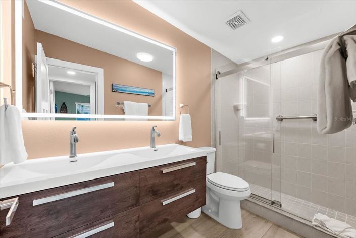 Image No.27-3 Bed Property for sale