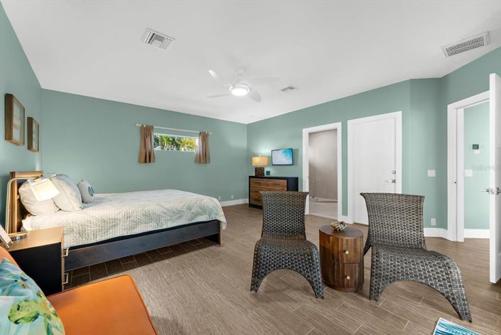 Image No.38-3 Bed Property for sale