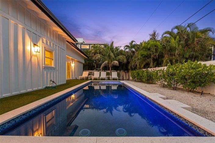 Image No.16-4 Bed Property for sale