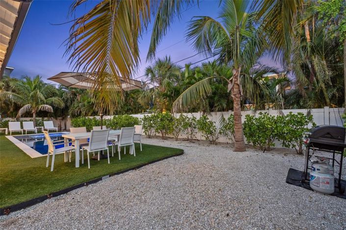 Image No.17-4 Bed Property for sale