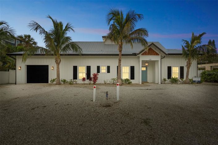 Image No.32-4 Bed Property for sale