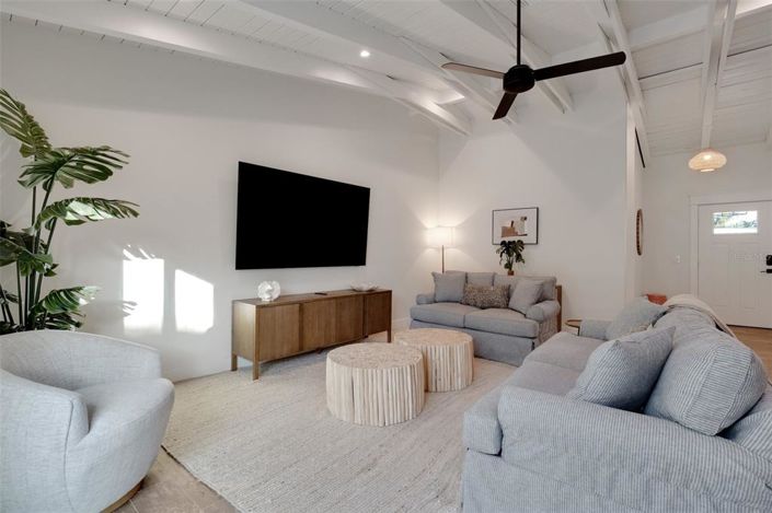 Image No.35-4 Bed Property for sale