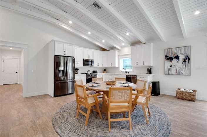 Image No.41-4 Bed Property for sale