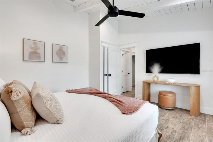 Image No.49-4 Bed Property for sale