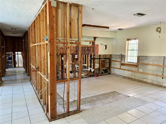 Image No.16-3 Bed Property for sale