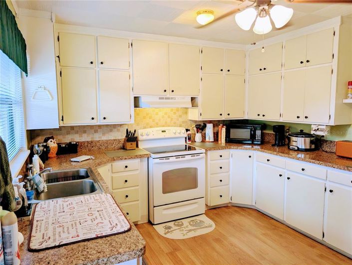 Image No.9-3 Bed Property for sale