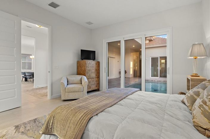 Image No.26-4 Bed Property for sale