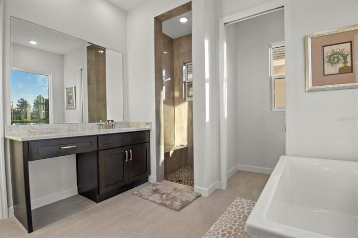 Image No.29-4 Bed Property for sale