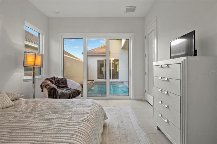 Image No.37-4 Bed Property for sale