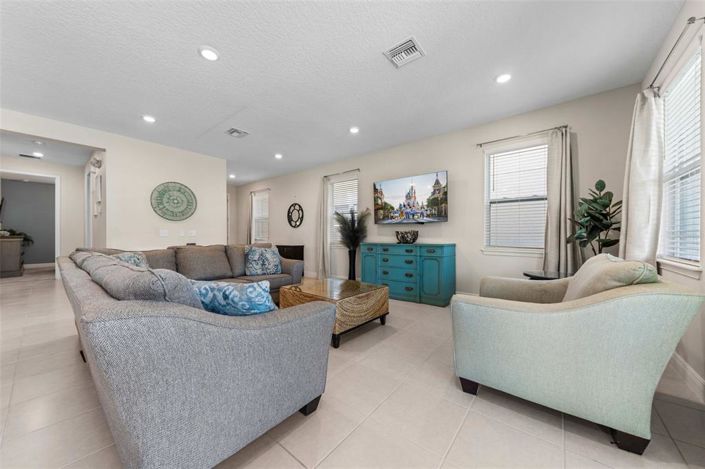 Image No.11-4 Bed Property for sale