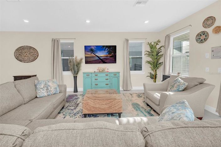 Image No.7-4 Bed Property for sale