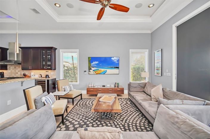 Image No.13-5 Bed Property for sale