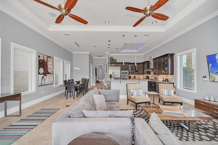 Image No.16-5 Bed Property for sale