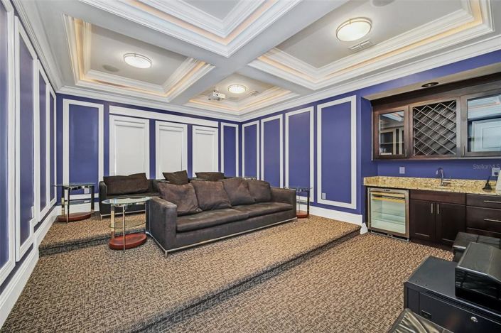 Image No.28-5 Bed Property for sale