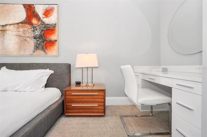 Image No.35-5 Bed Property for sale