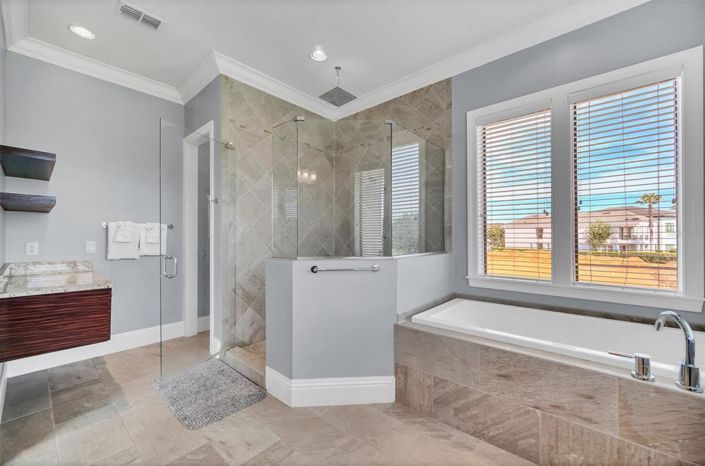 Image No.39-5 Bed Property for sale