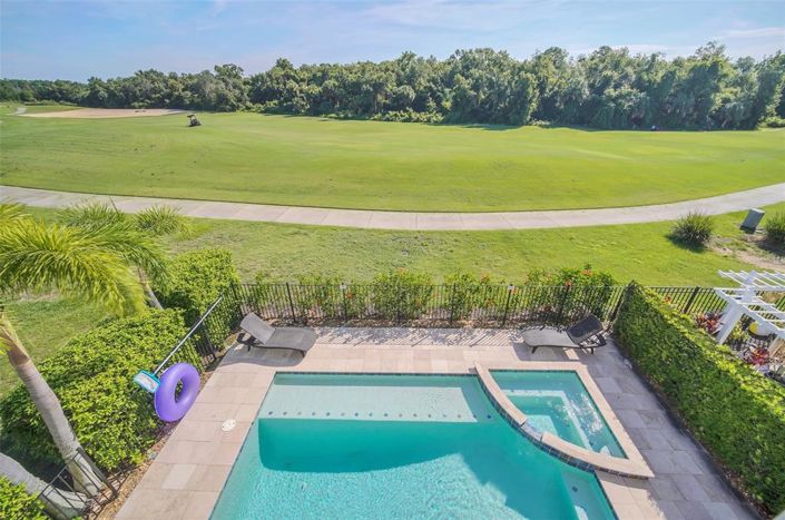 Image No.44-5 Bed Property for sale