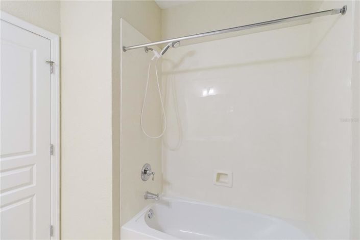 Image No.21-3 Bed Property for sale