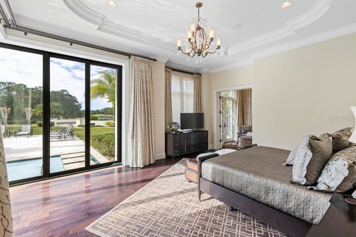 Image No.34-10 Bed Property for sale