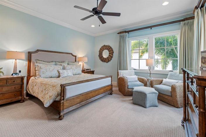 Image No.46-10 Bed Property for sale