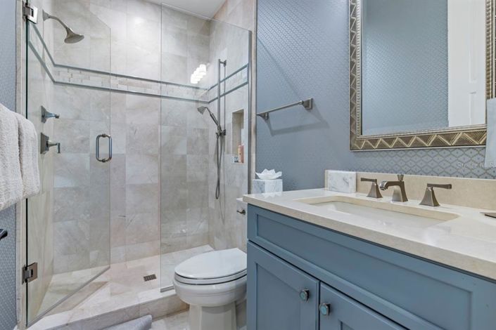 Image No.51-10 Bed Property for sale