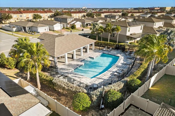 Image No.17-4 Bed Property for sale