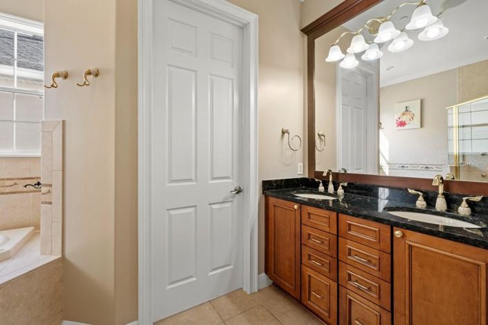 Image No.31-Propriété de 5 chambres à vendre à Reunion