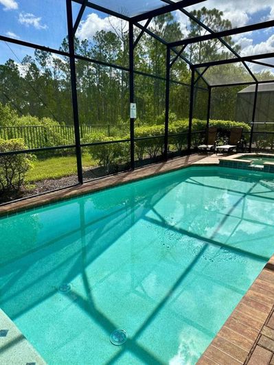 Image No.25-8 Bed Property for sale