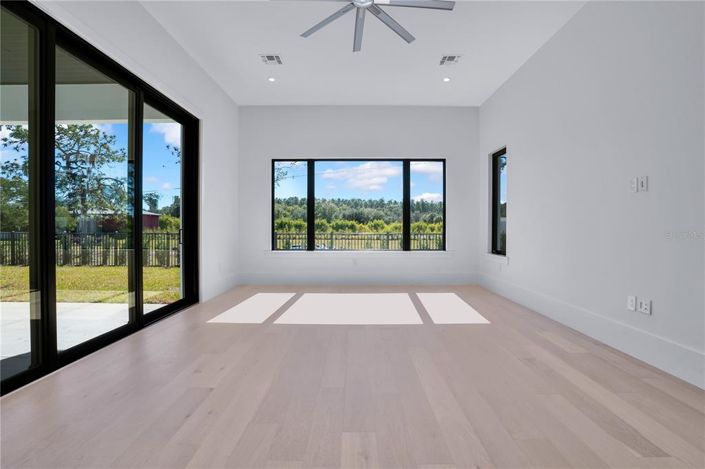 Image No.23-Propriété de 5 chambres à vendre à Orlando