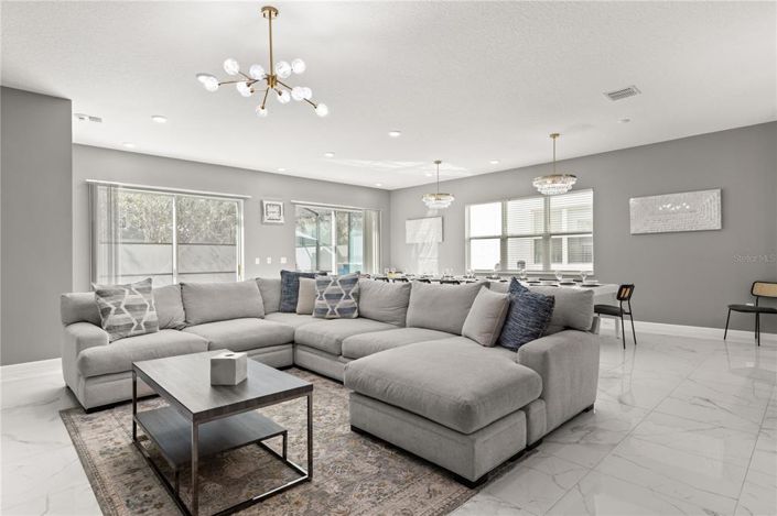 Image No.3-Propriété de 12 chambres à vendre à Kissimmee