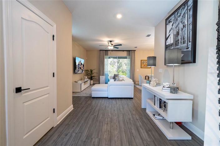 Image No.14-6 Bed Property for sale