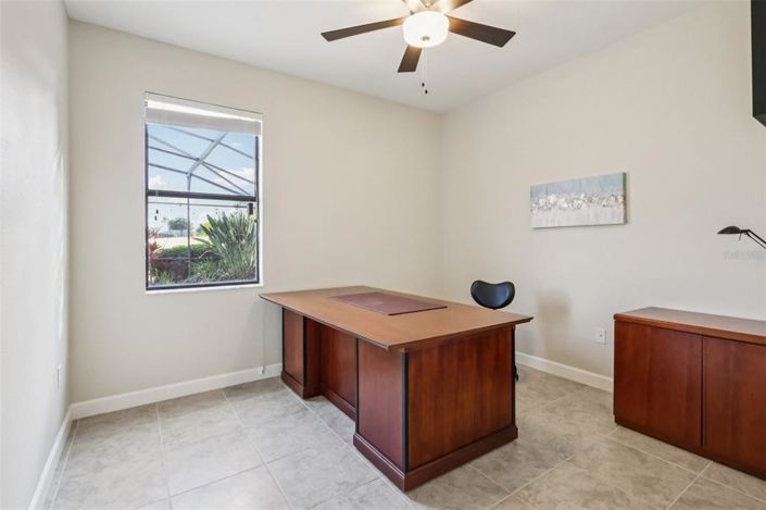 Image No.19-4 Bed Property for sale