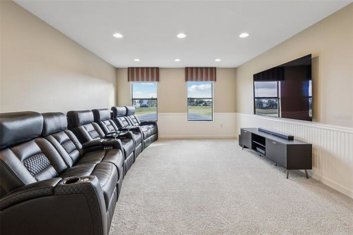 Image No.5-4 Bed Property for sale